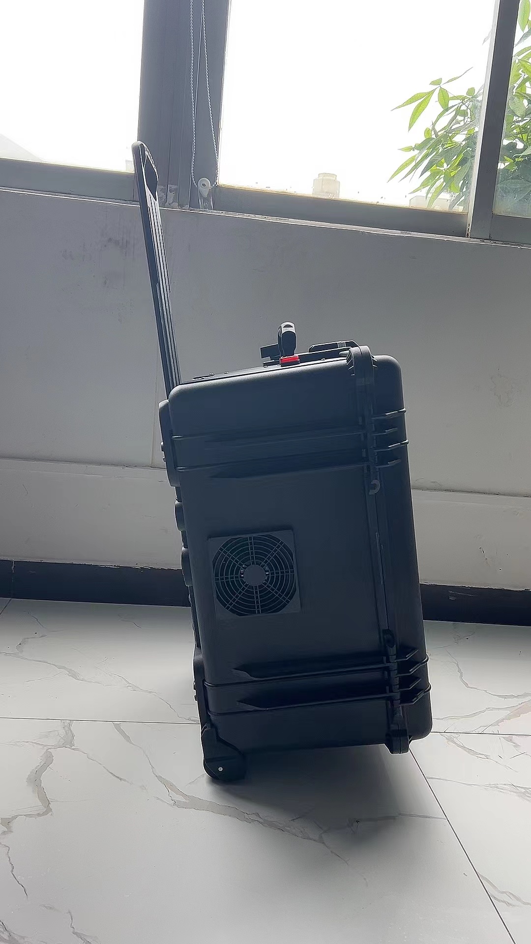 银州手拉箱型移动通信干扰器